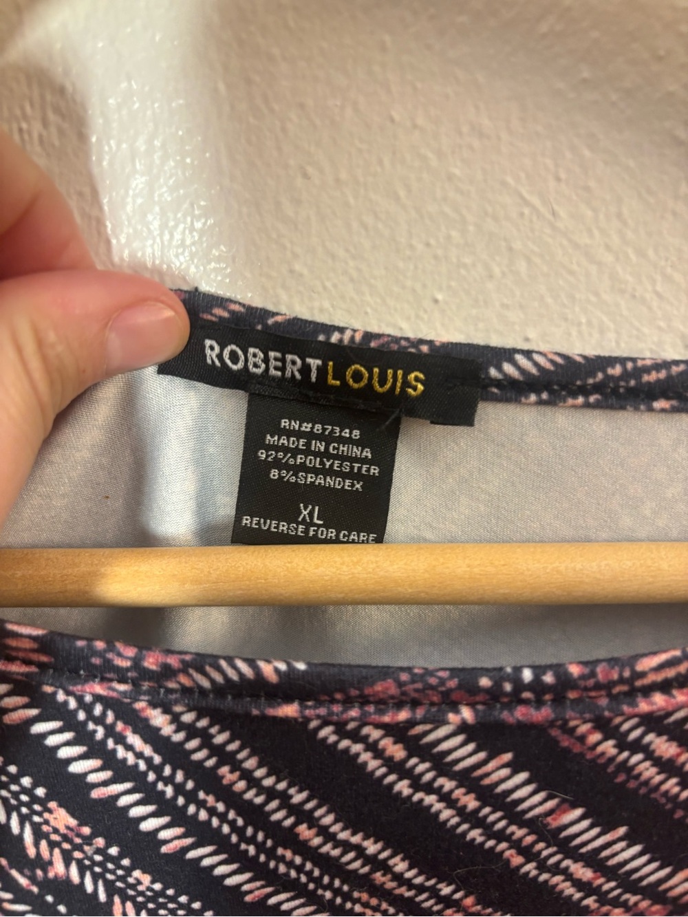 Robert Louis Black & Pink Short Sleeve Top Size XL - Picture 3 of 6